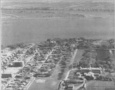 Vue aérienne du coeur de l'ancien village de Longue-Pointe en 1962